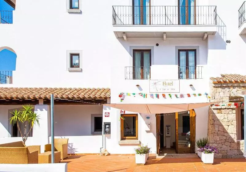 ペンション Il Faro Di Molara