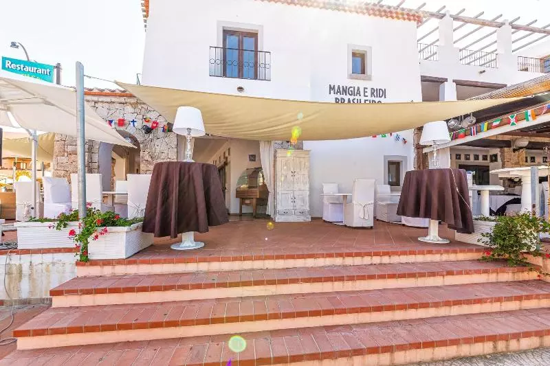 ペンション Il Faro Di Molara