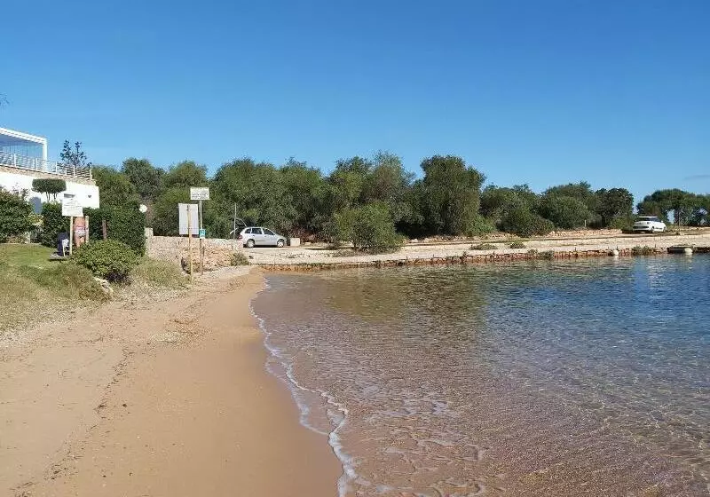 ペンション Il Faro Di Molara