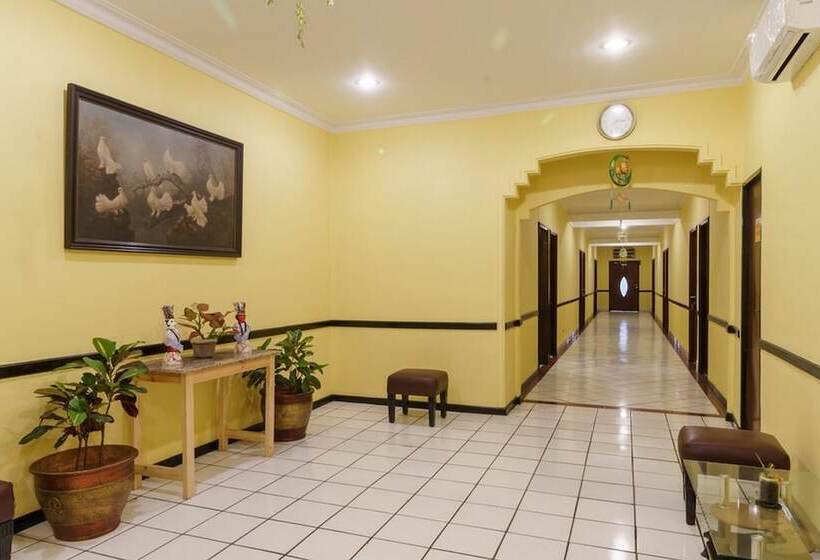 بنسيون Reddoorz Plus Near Ancol