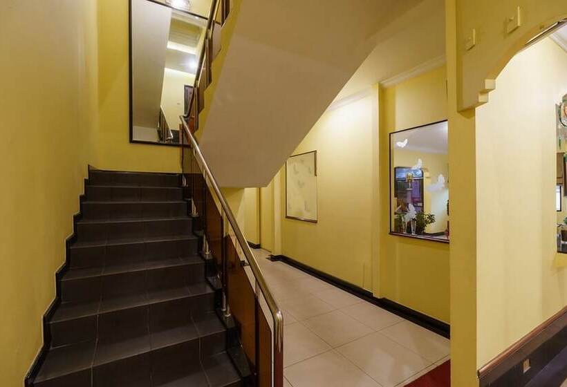 بنسيون Reddoorz Plus Near Ancol