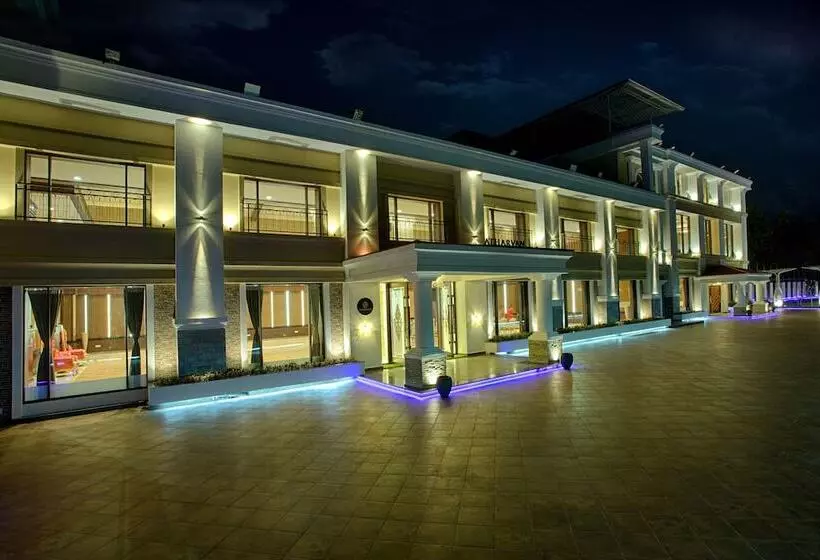 The Four Vedas Hotel & Resort