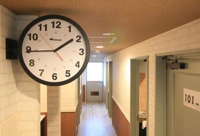 הוסטל Guesthouse Kobe Sannomiya