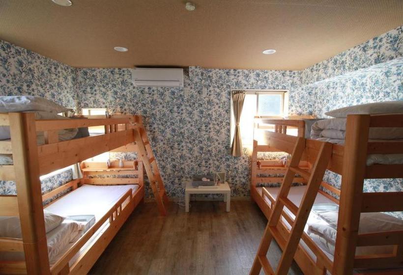 הוסטל Guesthouse Kobe Sannomiya