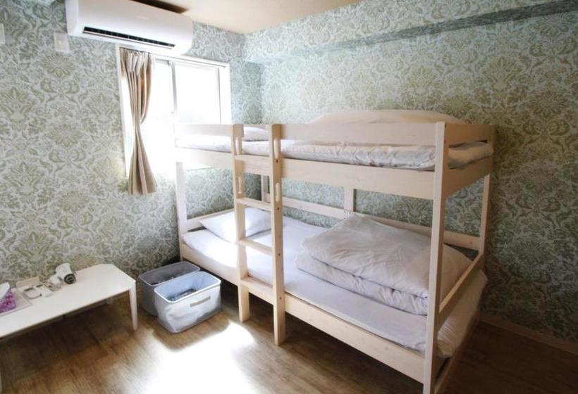 הוסטל Guesthouse Kobe Sannomiya