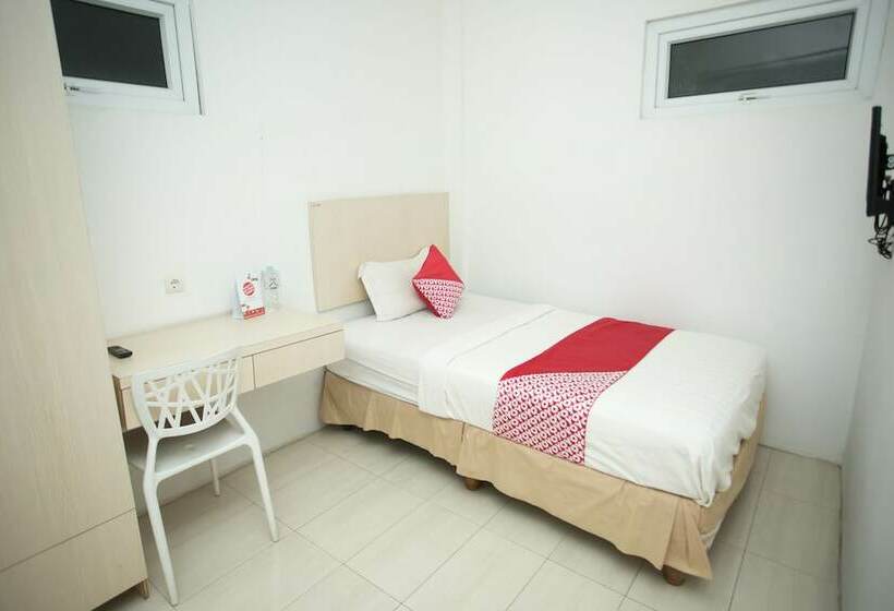 הוסטל Lapan Lapan By Oyo Rooms