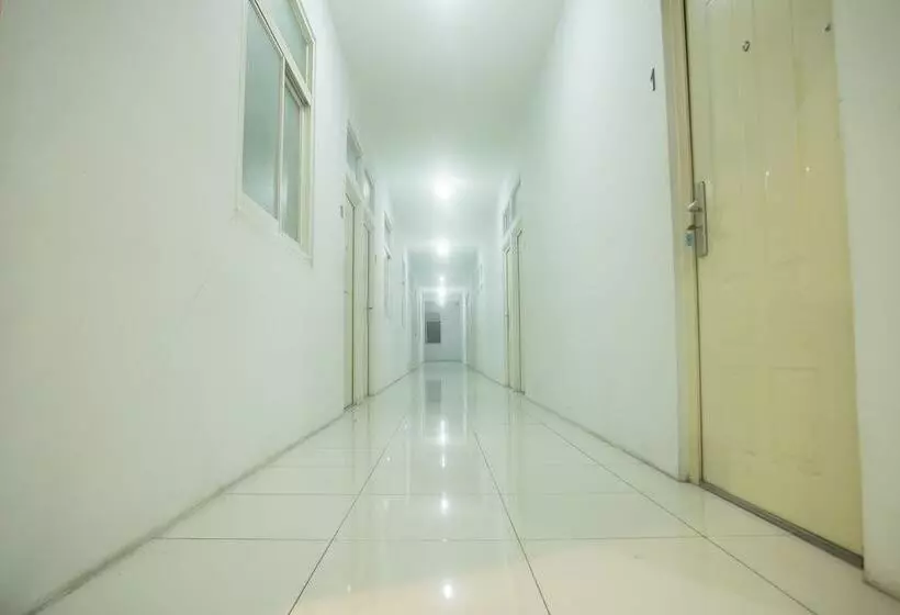 ユースホステル Lapan Lapan By Oyo Rooms