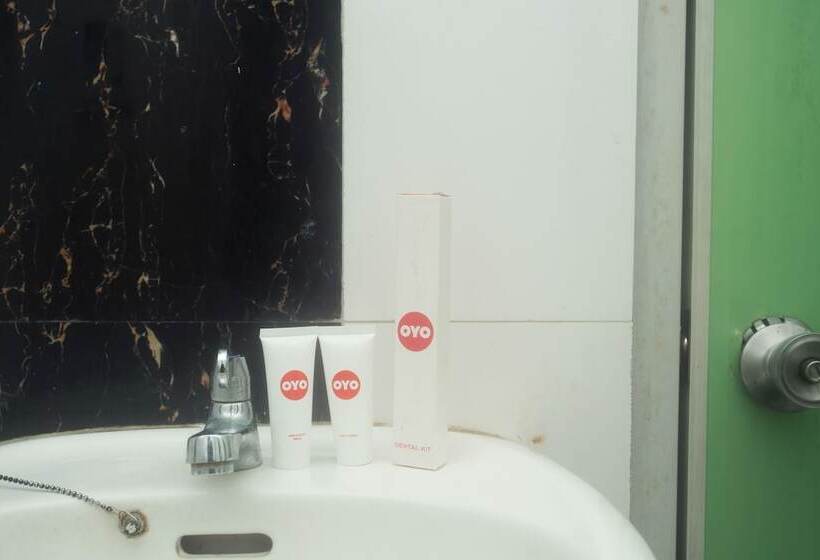 הוסטל Lapan Lapan By Oyo Rooms