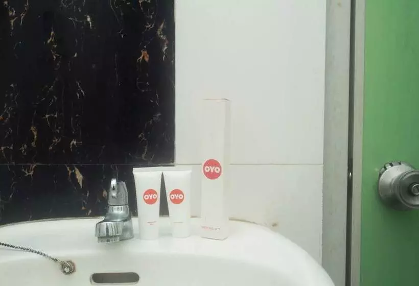 ユースホステル Lapan Lapan By Oyo Rooms