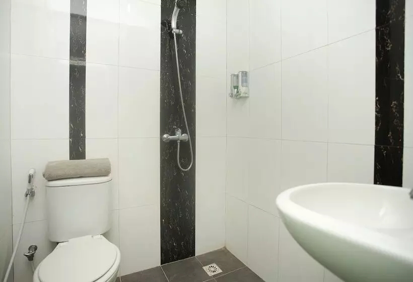 ユースホステル Lapan Lapan By Oyo Rooms