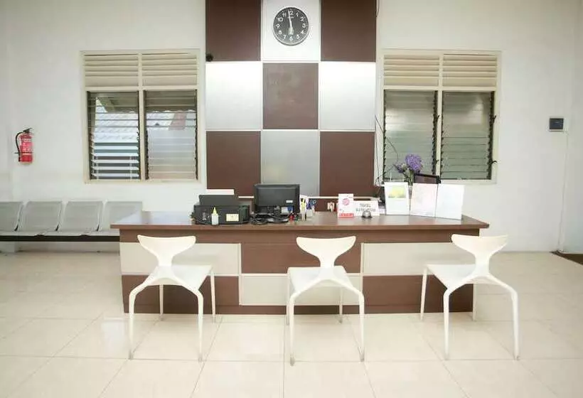 ユースホステル Lapan Lapan By Oyo Rooms