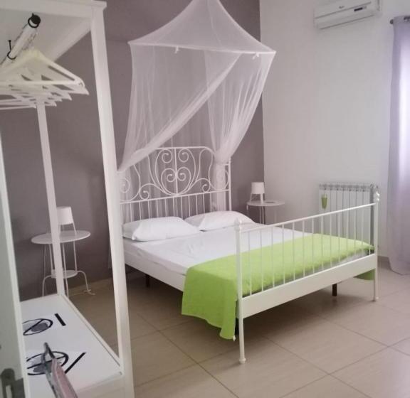 تختخواب و صبحانه Le Stanze Di Luisa