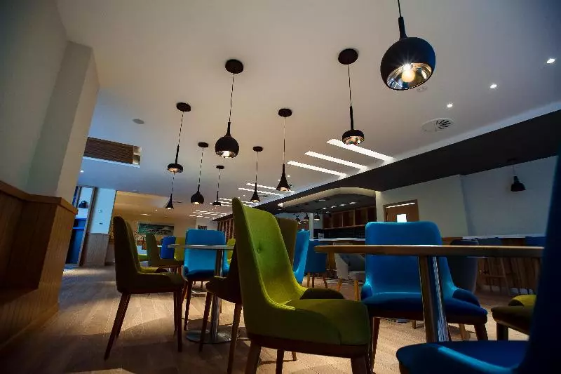 هتل Holiday Inn   Aktau   Seaside, An Ihg