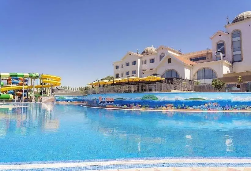 هتل Holiday Inn   Aktau   Seaside, An Ihg