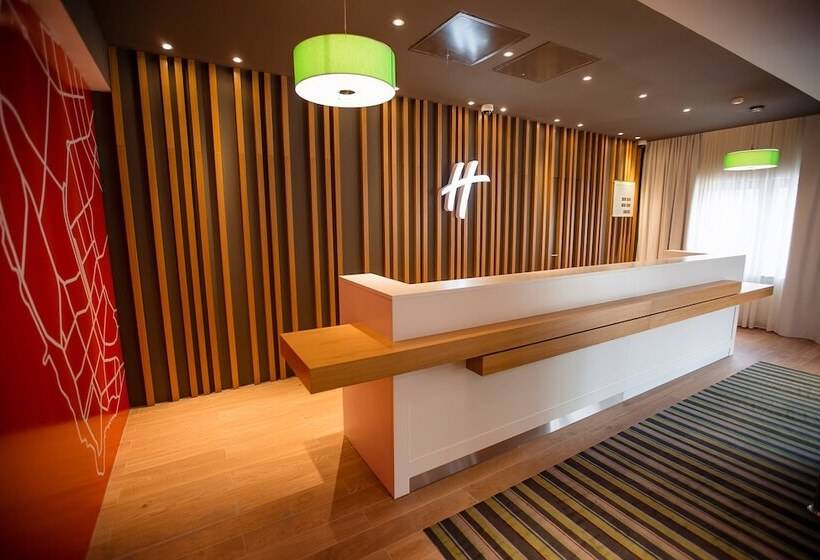 فندق Holiday Inn Aktau Seaside, An Ihg