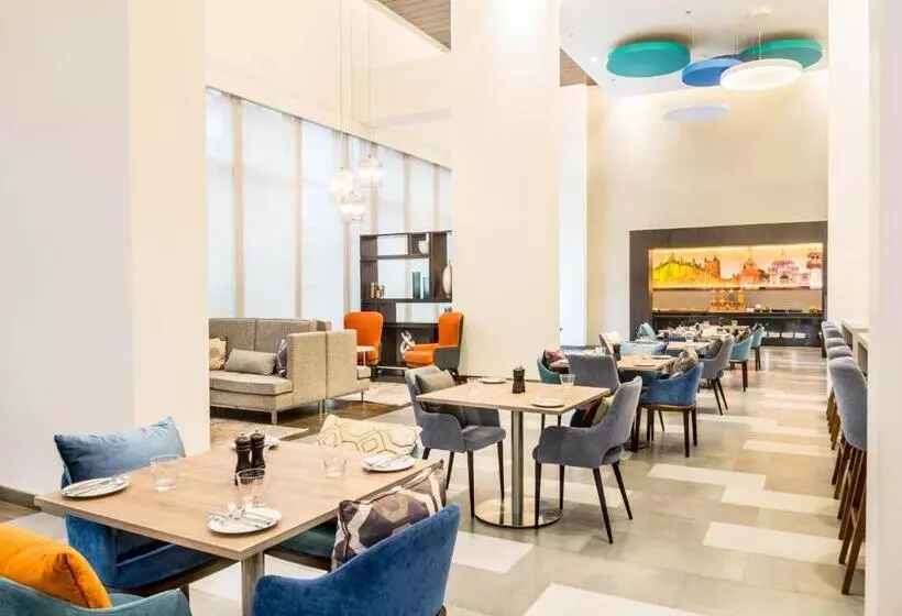 Hotelli Holiday Inn Express Kolkata Airport, An Ihg