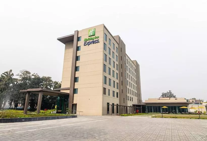 Hotelli Holiday Inn Express Kolkata Airport, An Ihg