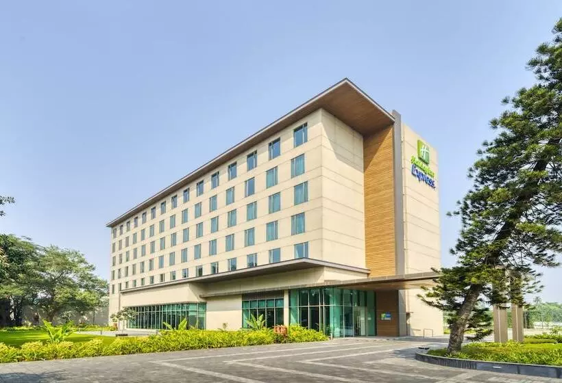 Hotelli Holiday Inn Express Kolkata Airport, An Ihg
