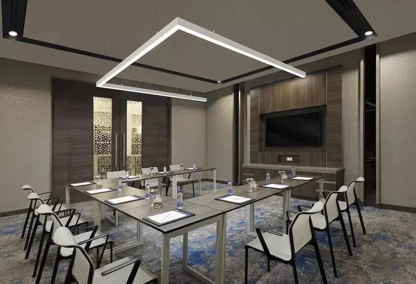 Hotelli Holiday Inn Express Kolkata Airport, An Ihg