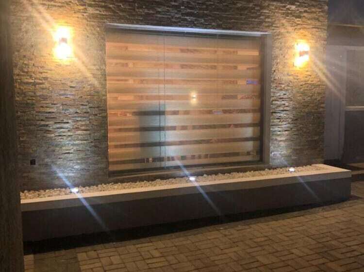 هتل Moz 1 Executive Guest House