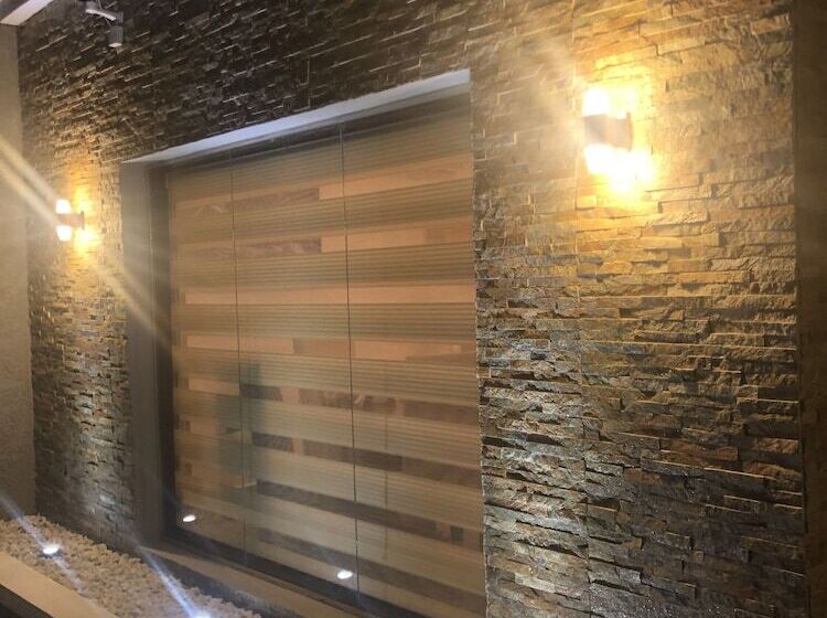 هتل Moz 1 Executive Guest House