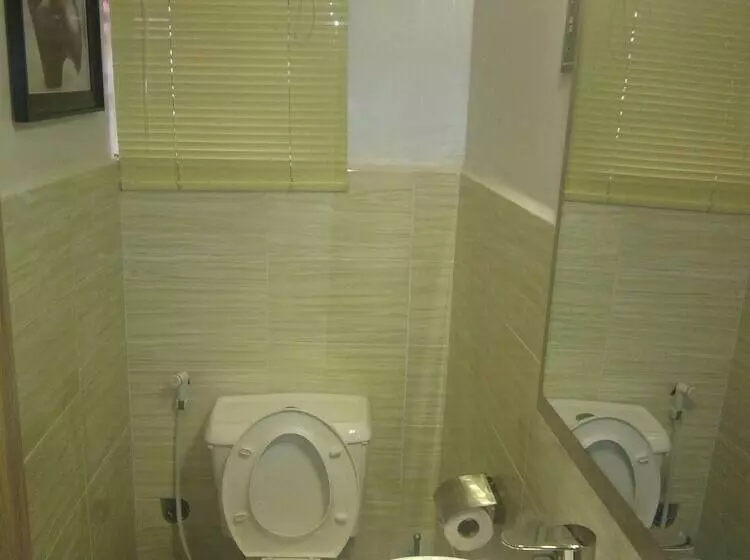 هتل Moz 1 Executive Guest House