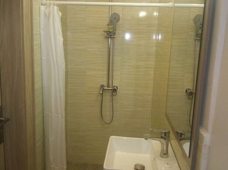 هتل Moz 1 Executive Guest House