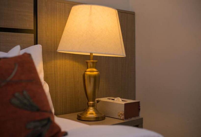 هتل Moz 1 Executive Guest House