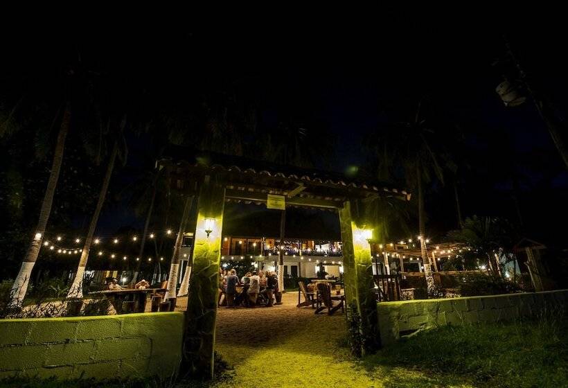 Отель Playa Junquillal Eco Resort