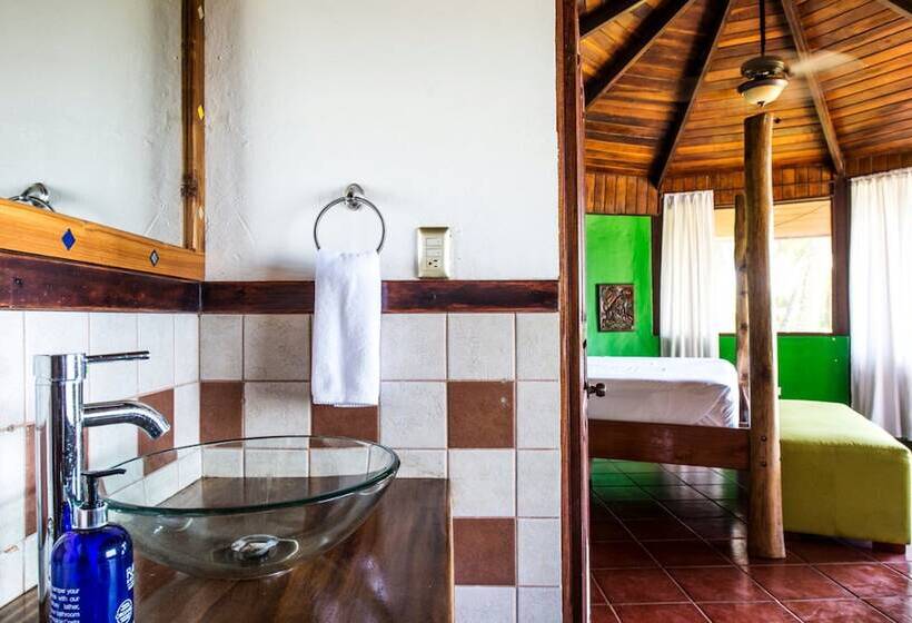 Отель Playa Junquillal Eco Resort