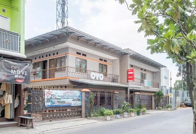 ペンション Kawaluyaan Residence By Oyo Rooms