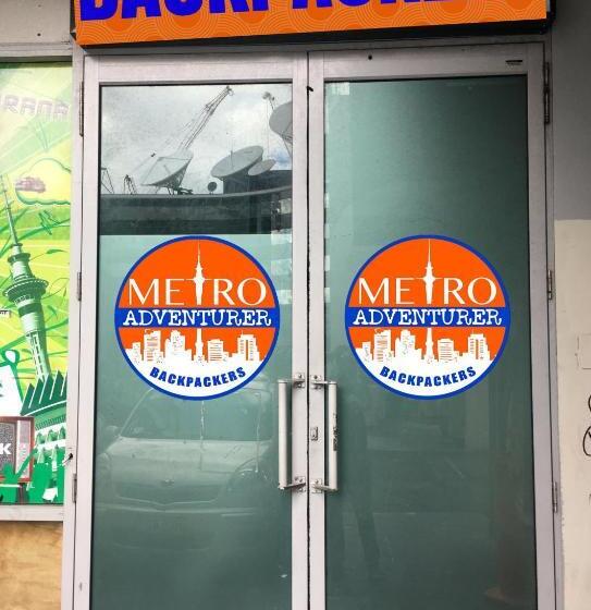 Schronisko Metro Adventurer Backpackers