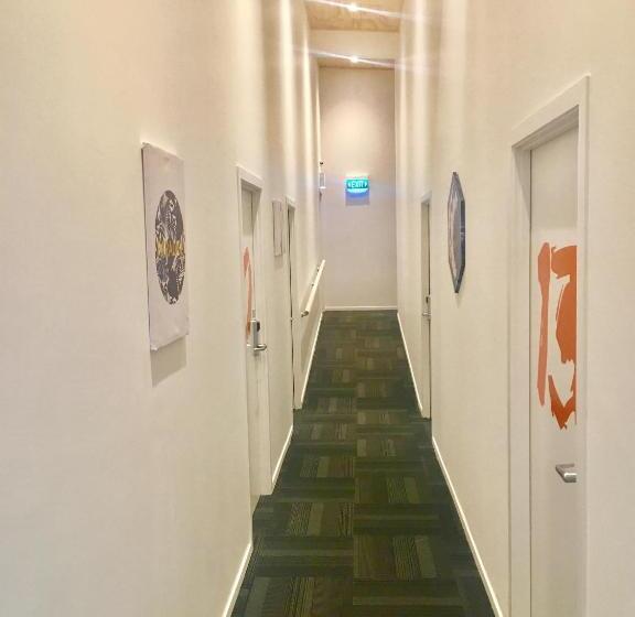 Schronisko Metro Adventurer Backpackers