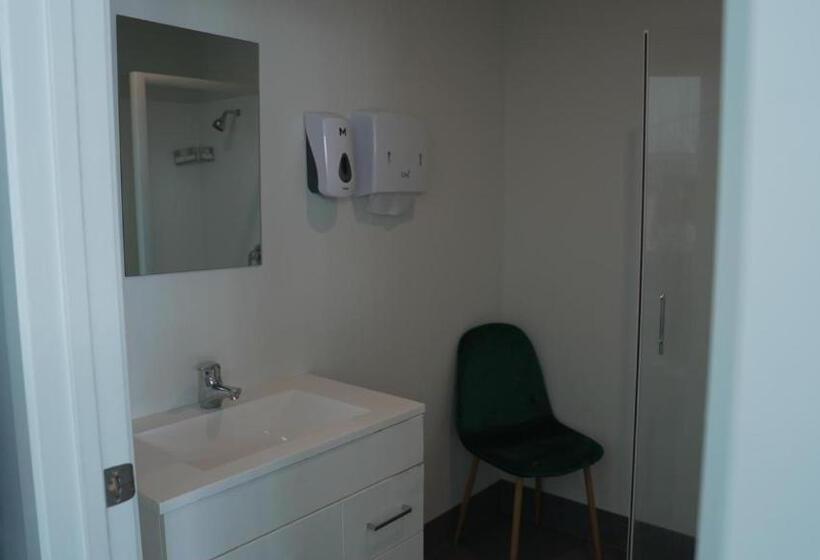 Schronisko Metro Adventurer Backpackers