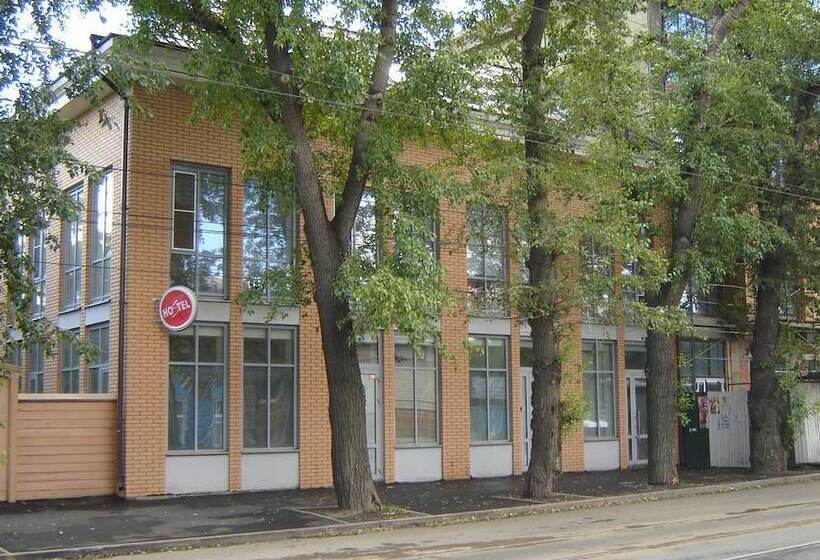 Hostel Katyusha Travel Center