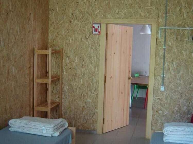 Hostel Katyusha Travel Center