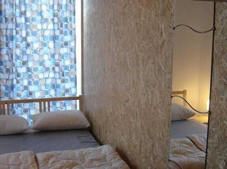 Hostel Katyusha Travel Center