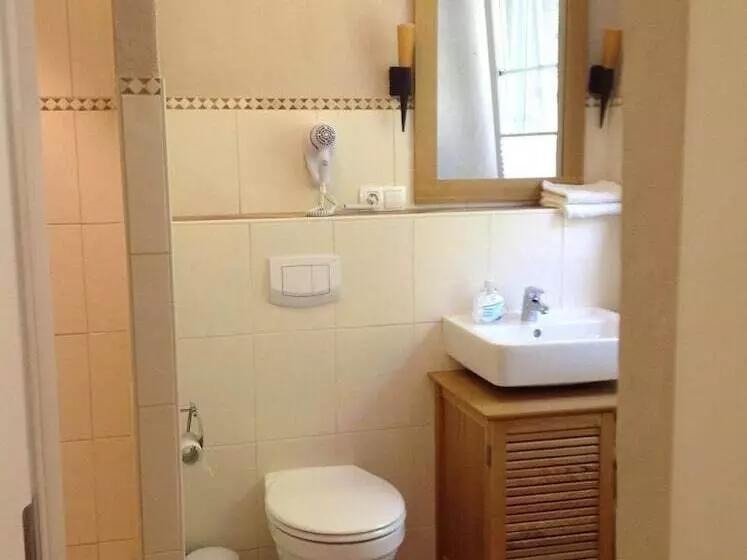 ホテル Gasthaus Zur Post