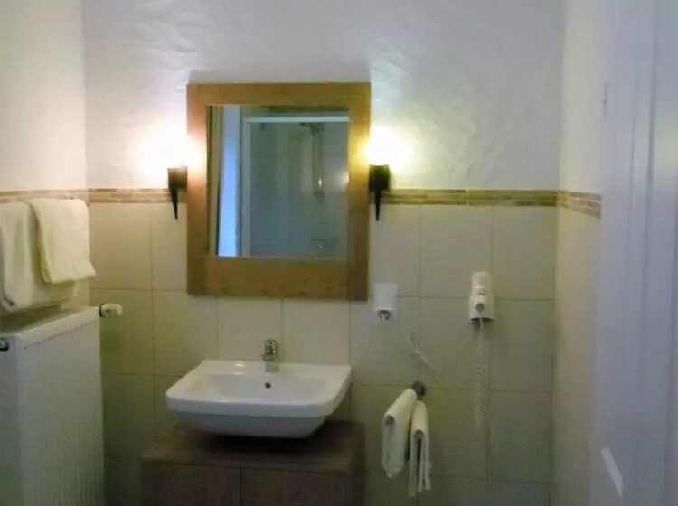 ホテル Gasthaus Zur Post