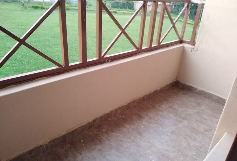 هتل Lantana Comfy