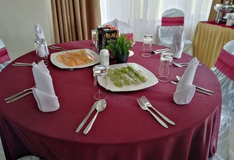 هتل Lantana Comfy