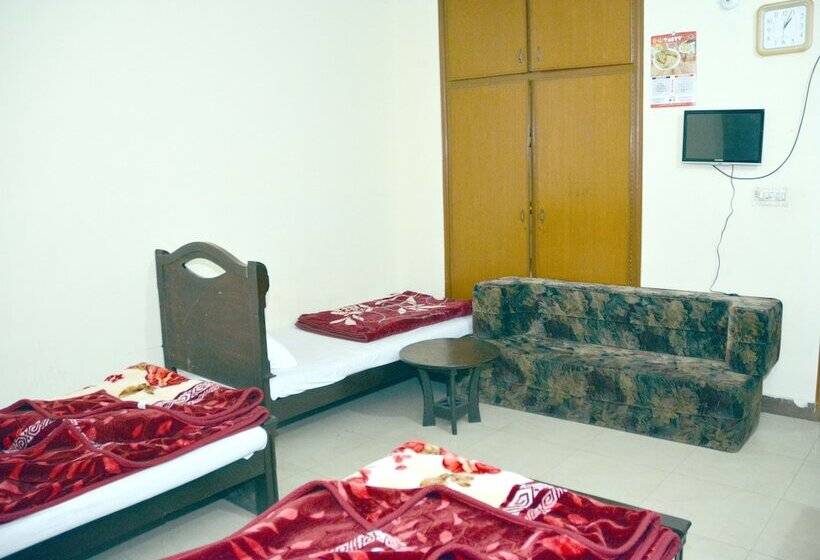 هتل Madina International