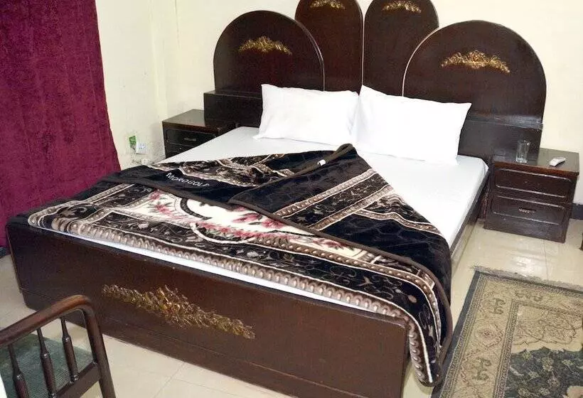 هتل Madina International