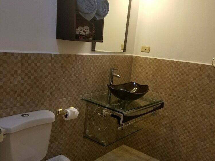 هتل Club Quinta Pat Resort & Restaurant