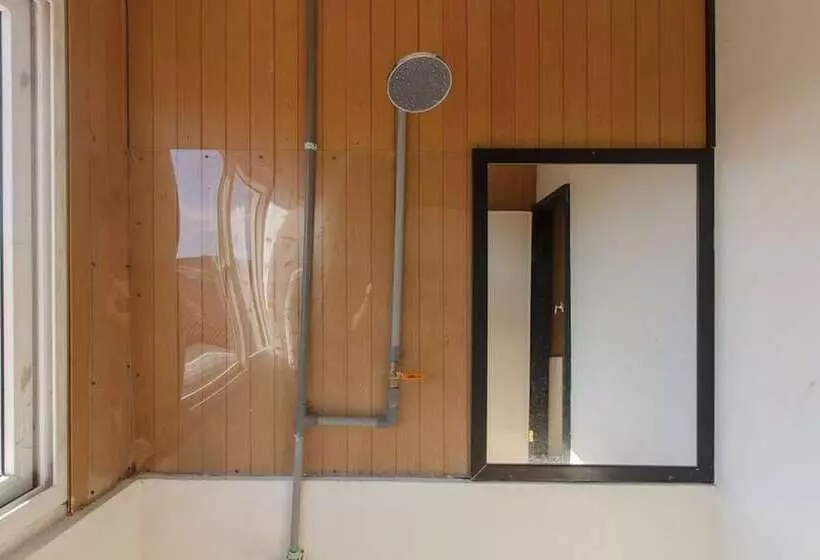 ホテル Reddoorz Near Jalan Sudirman Padang