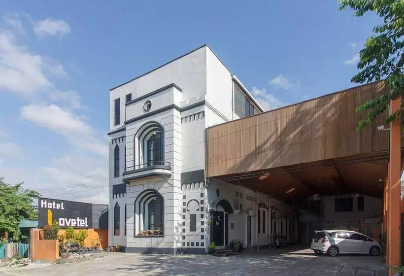 ホテル Reddoorz Near Jalan Sudirman Padang