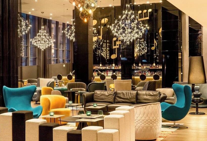 Motel One Warsaw Chopin