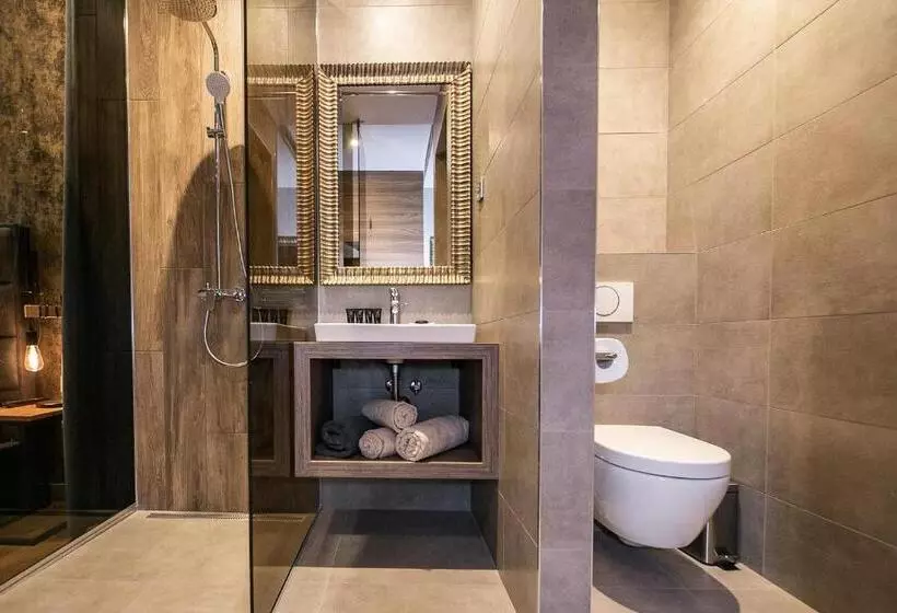 Majatalo Teatro Suite & Rooms