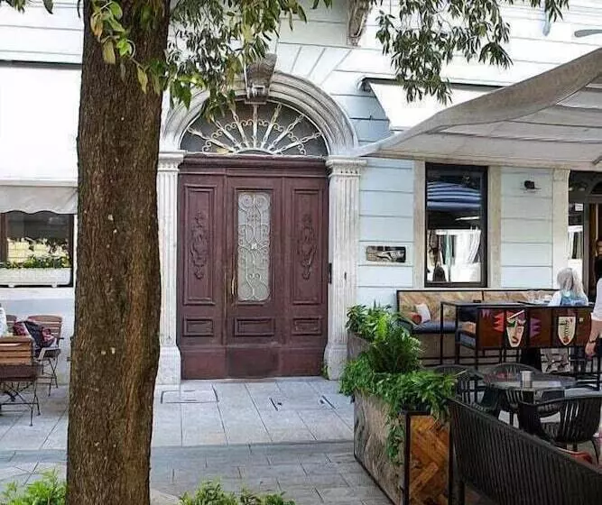 Majatalo Teatro Suite & Rooms