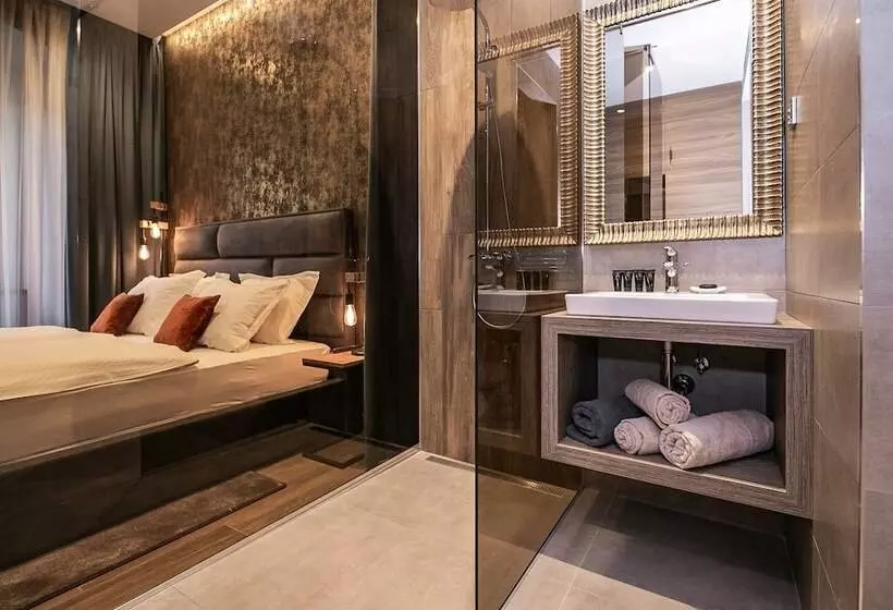 Majatalo Teatro Suite & Rooms